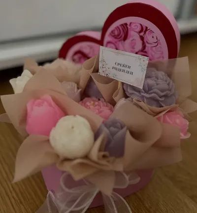 Букет од свеќи-Среќен роденден